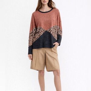 Maurices Gray/Orange Chevron Leopard Print Cozy Pullover Sweater Sweatshirt